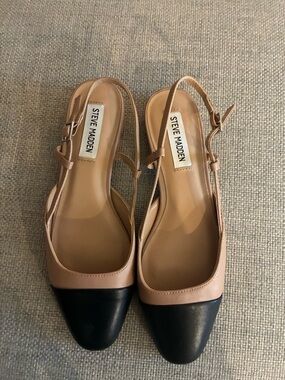 Steve Madden Nude and Black Two-Tone Slingback Flats